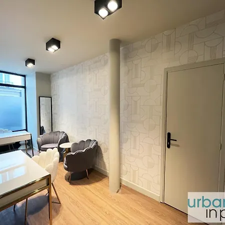 Apartment Urban Flat 97 - Spacious 1 Bedroom In
